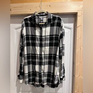 Old Navy long sleeve shirt